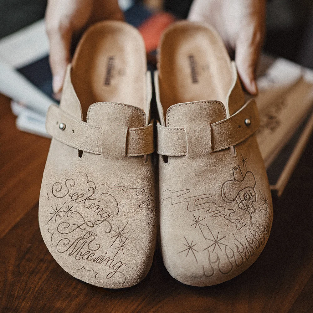Men Shoes Illustration - Ilustracja Maden Klapki Półbuty na Grubej